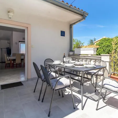 Apartman 3 Bedroom Cozy In *