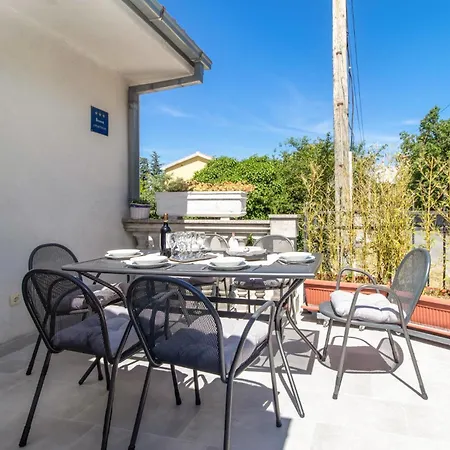 Apartman 3 Bedroom Cozy In