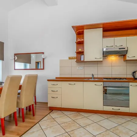 3 Bedroom Cozy In Apartman *
