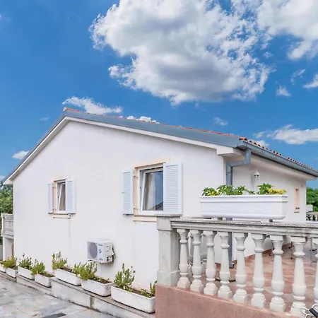 Apartman 3 Bedroom Cozy In *