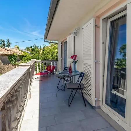 3 Bedroom Cozy In Apartman